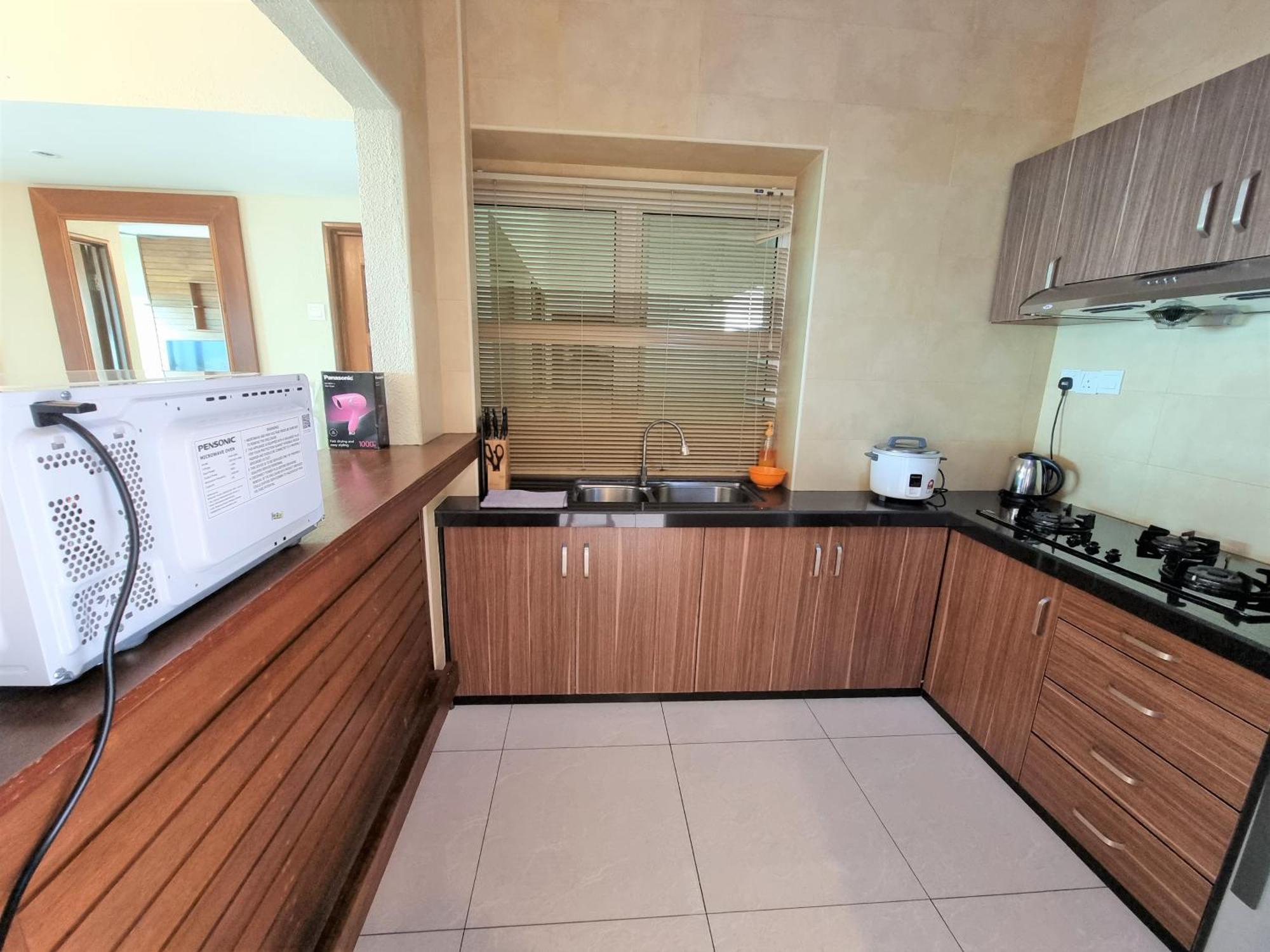 Aloka Seaview Apartment Бату-Феррінгі Екстер'єр фото